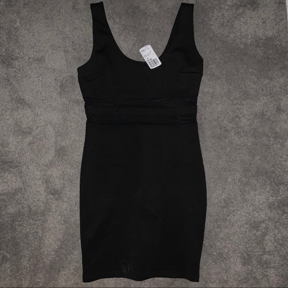 Black bodycon dress
